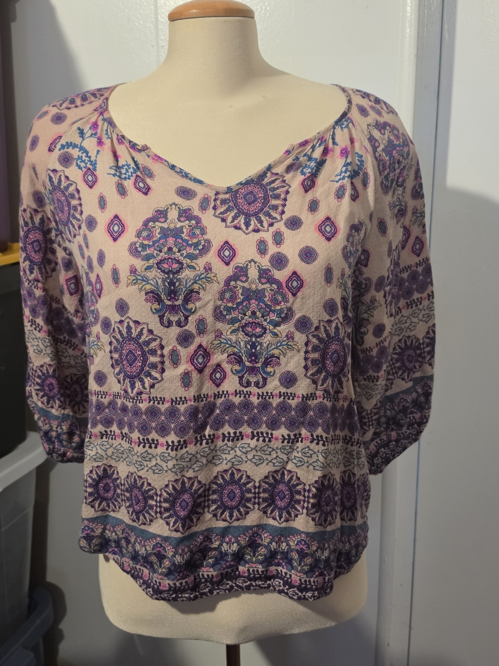 Women's Boho Floral V-Neck Blouse in Light Pink and Purple